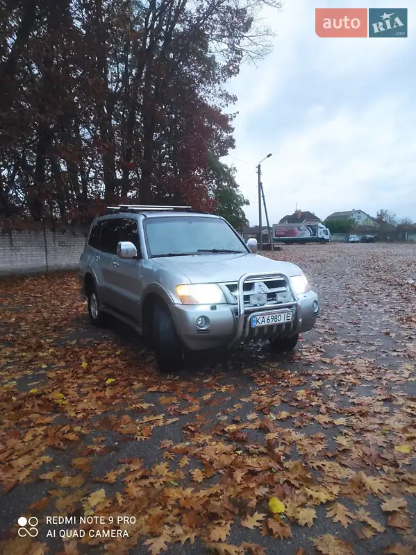 2003 mitsubishi pajero wagon