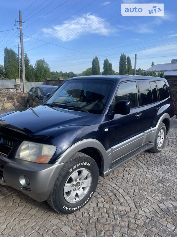 2003 mitsubishi pajero