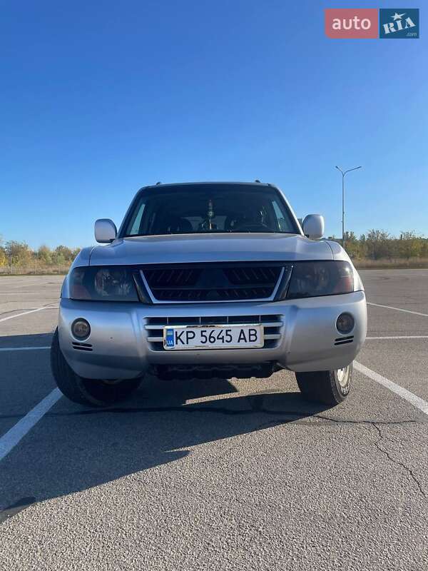 2003 mitsubishi pajero