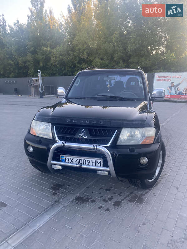2004 mitsubishi pajero