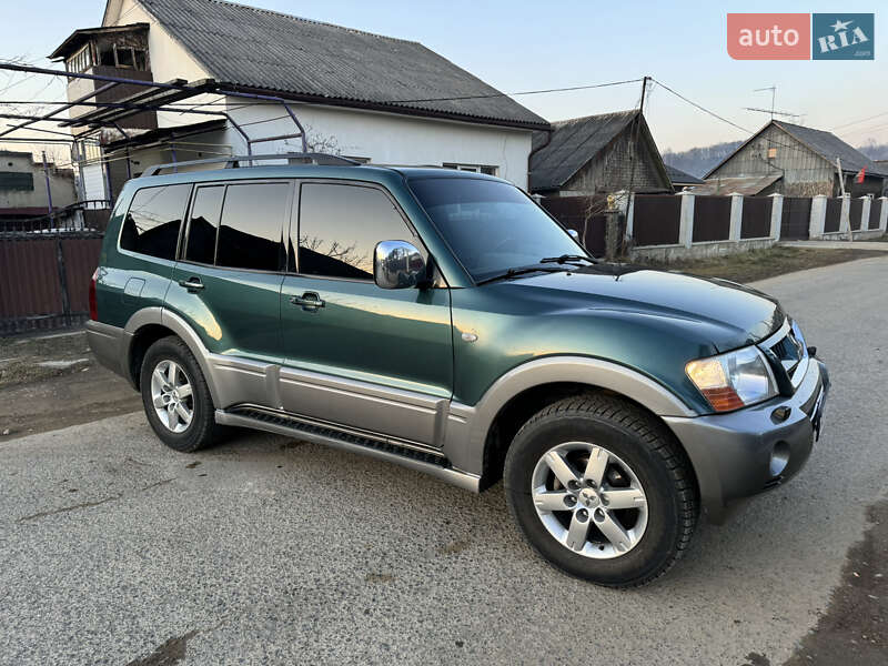 2006 mitsubishi pajero