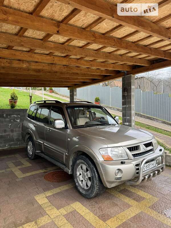 2006 mitsubishi pajero