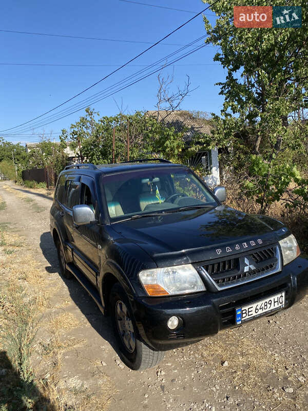 2006 mitsubishi pajero