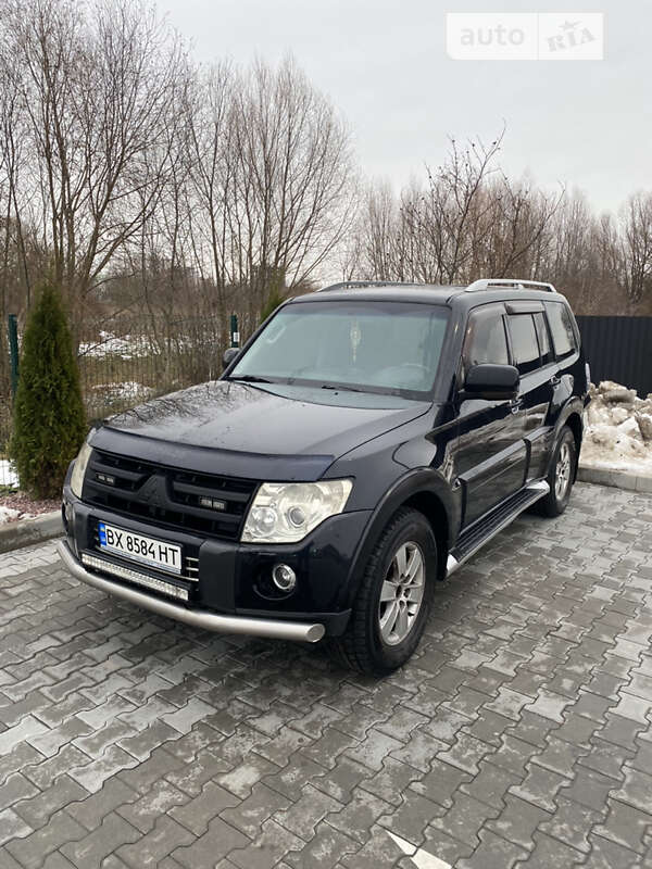 2006 mitsubishi pajero wagon