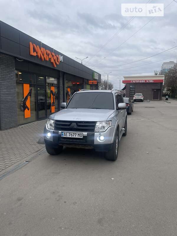 2007 mitsubishi pajero