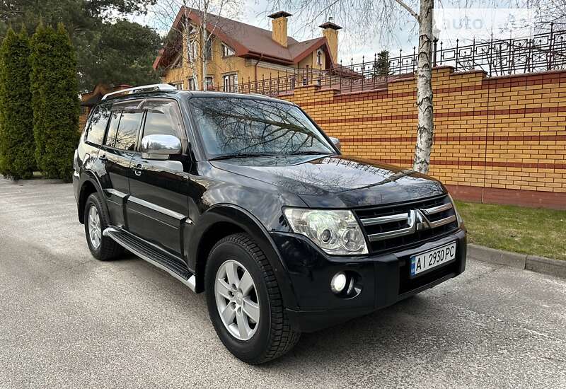 2006 mitsubishi pajero
