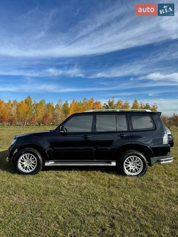 2007 mitsubishi pajero