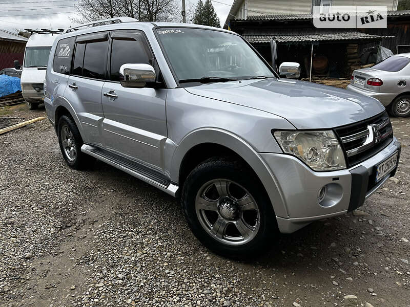 2007 mitsubishi pajero wagon