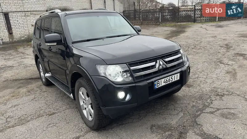 2007 mitsubishi pajero wagon
