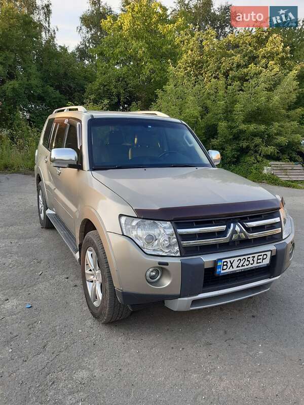 2007 mitsubishi pajero wagon
