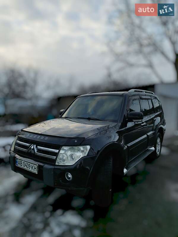 2007 mitsubishi pajero wagon