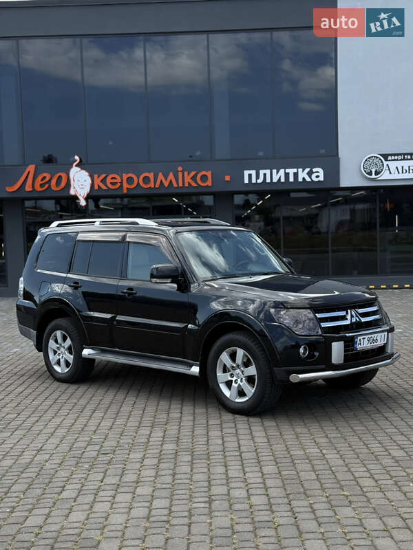 2008 mitsubishi pajero wagon