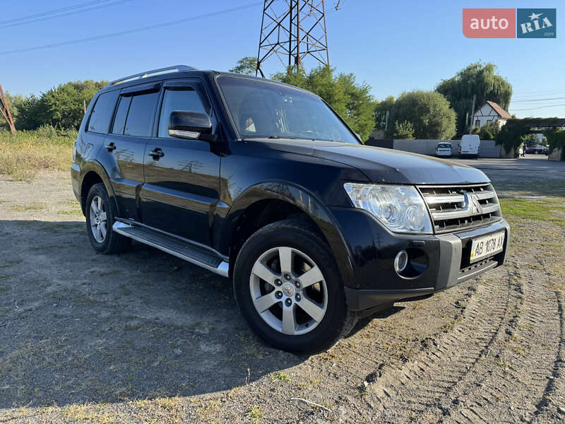 2008 mitsubishi pajero wagon