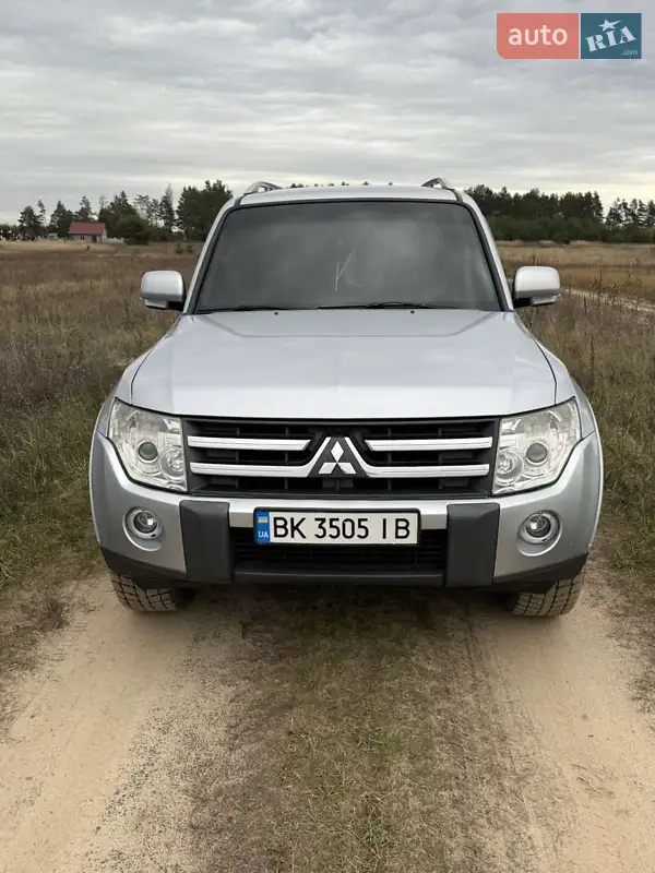 2007 mitsubishi pajero