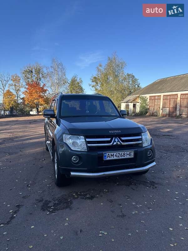 2007 mitsubishi pajero