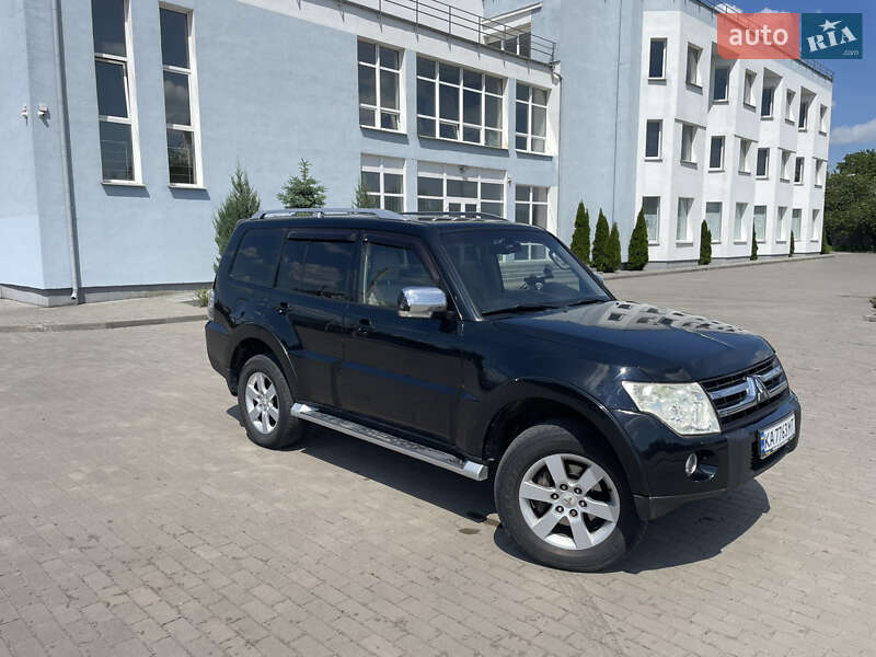 2007 mitsubishi pajero
