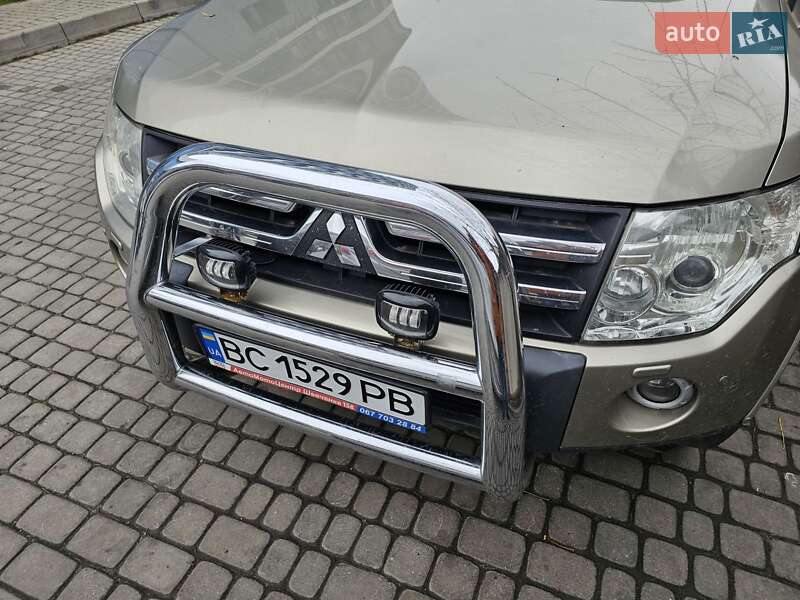 2007 mitsubishi pajero