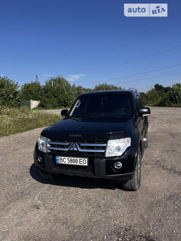 2007 mitsubishi pajero