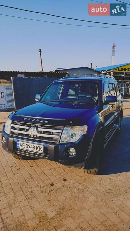 2008 mitsubishi pajero