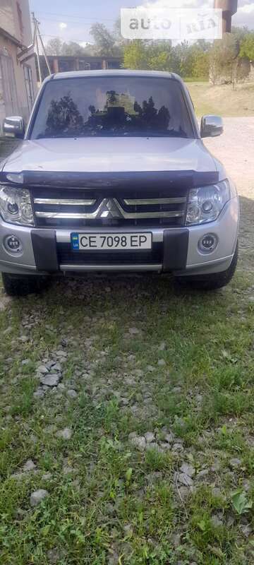 2008 mitsubishi pajero wagon