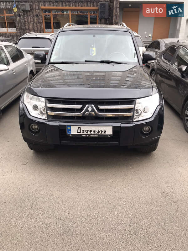 2008 mitsubishi pajero