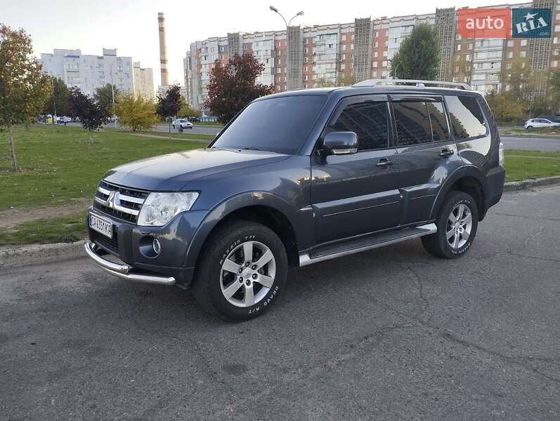 2008 mitsubishi pajero