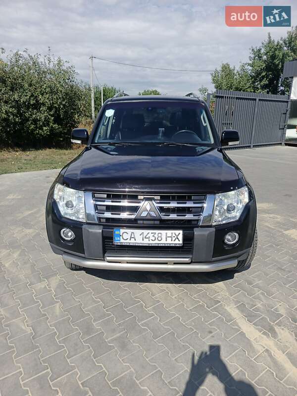2008 mitsubishi pajero