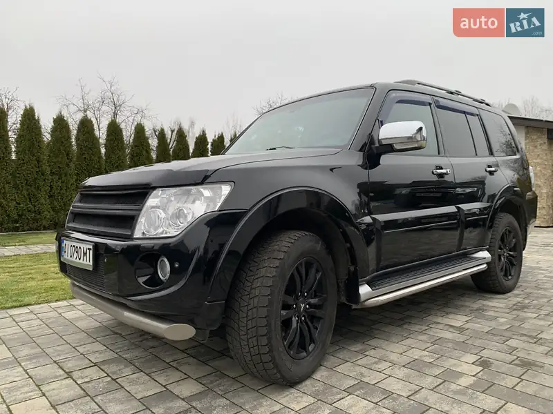 2013 mitsubishi pajero