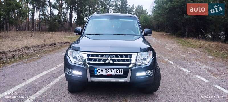2016 mitsubishi pajero