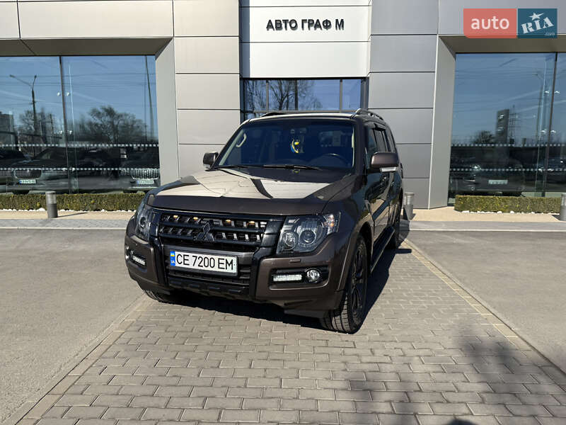 2017 mitsubishi pajero