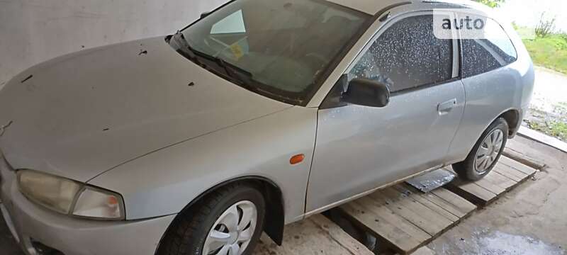 1996 mitsubishi colt