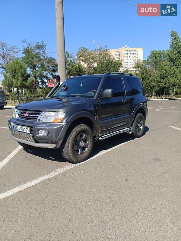 2001 mitsubishi pajero wagon