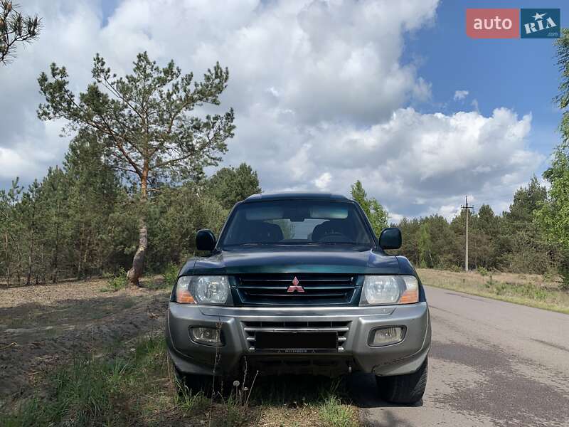 2002 mitsubishi pajero