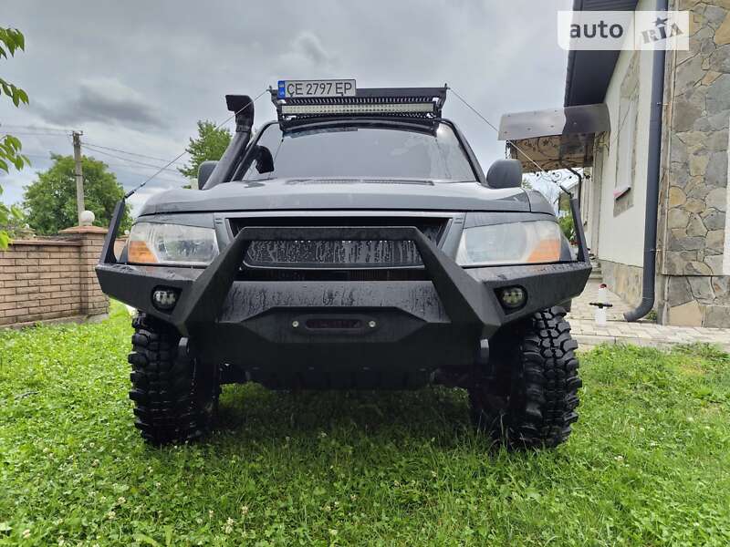 2002 mitsubishi pajero