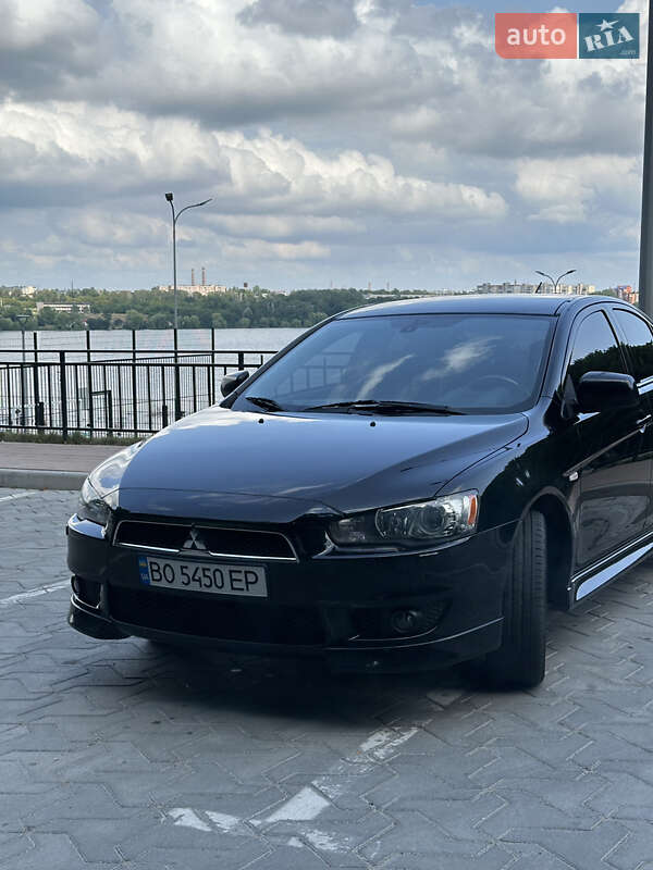 2011 mitsubishi lancer