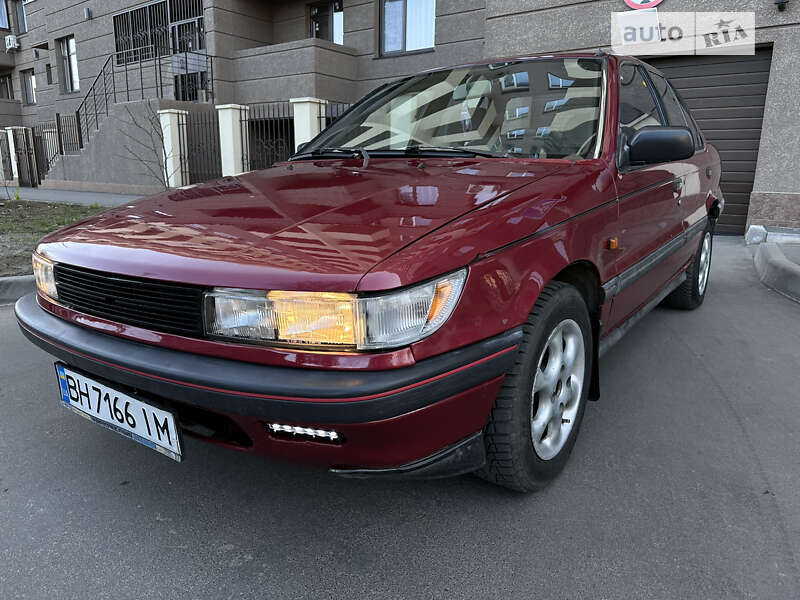 1989 mitsubishi lancer