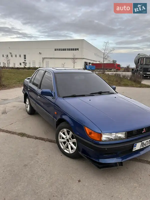1989 mitsubishi lancer