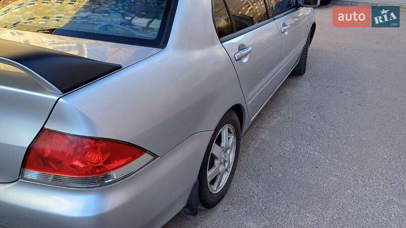 2003 mitsubishi lancer