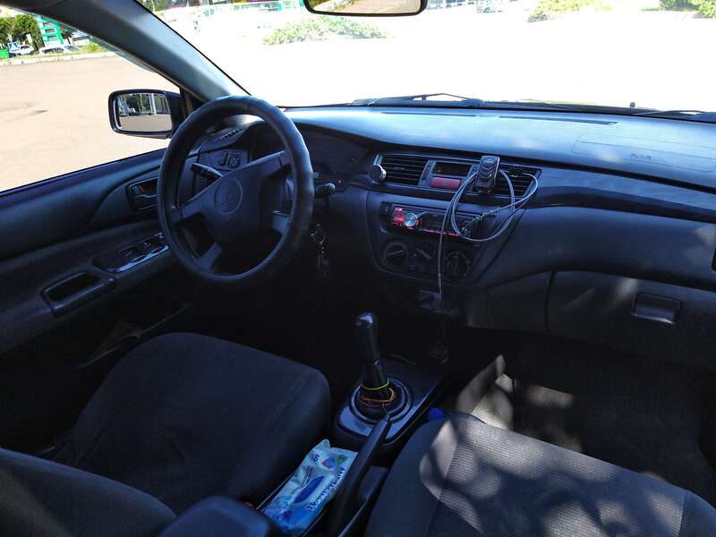 2004 mitsubishi lancer