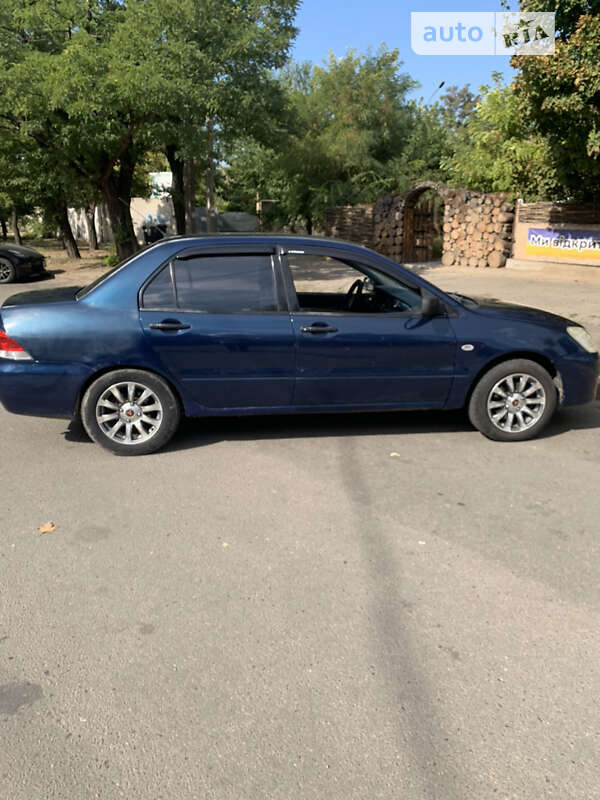 2004 mitsubishi lancer