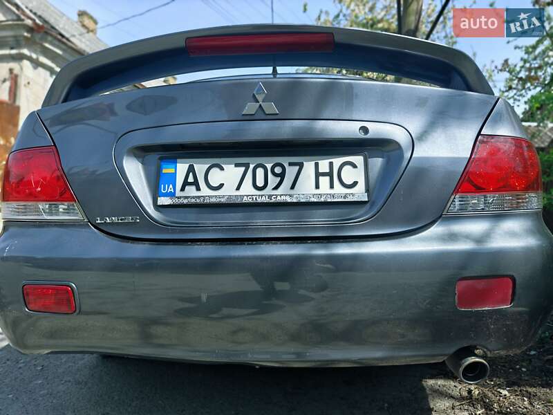 2004 mitsubishi lancer