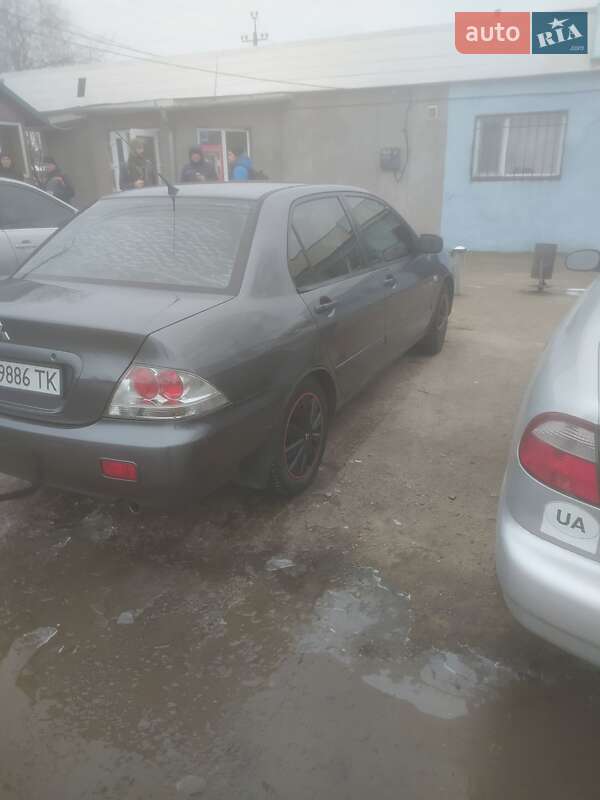 2004 mitsubishi lancer