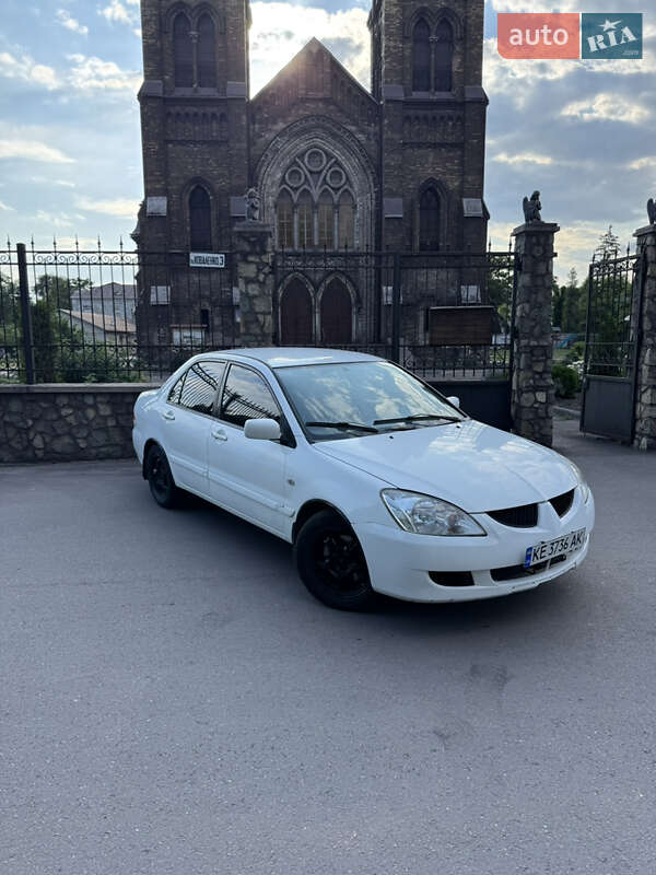 2005 mitsubishi lancer