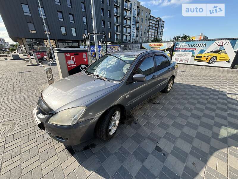 2005 mitsubishi lancer