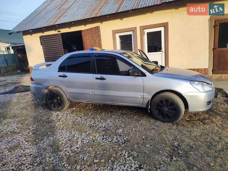 2005 mitsubishi lancer