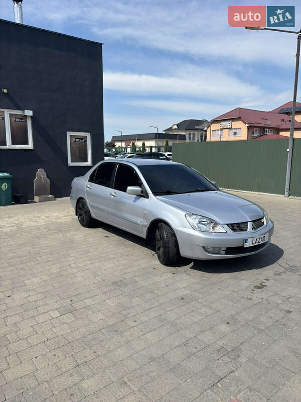 2005 mitsubishi lancer