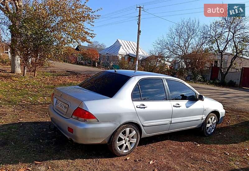 2005 mitsubishi lancer