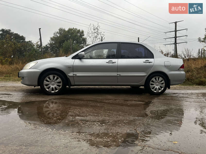 2005 mitsubishi lancer