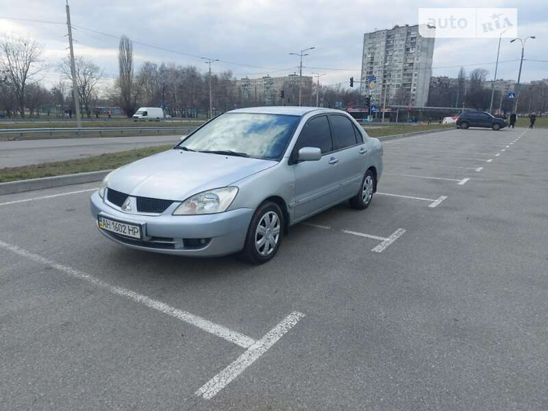 2005 mitsubishi lancer