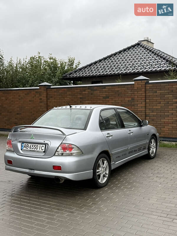 2005 mitsubishi lancer